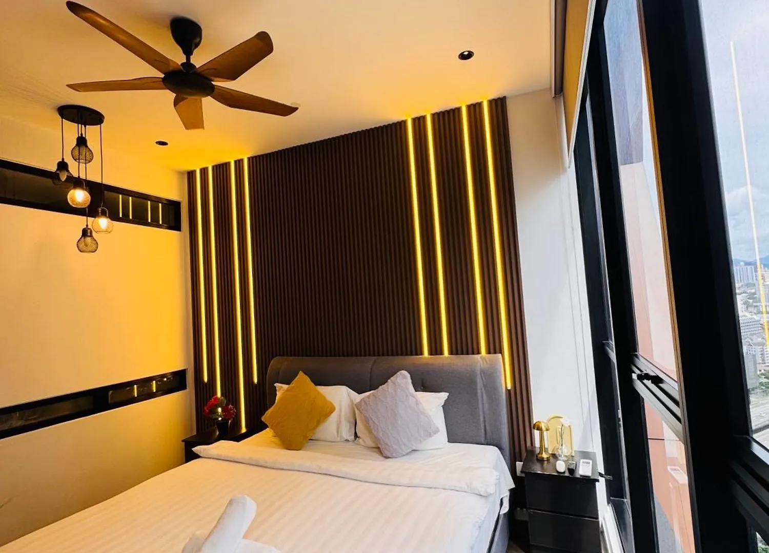 Scarletz Suites Klcc By City Home Kuala Lumpur 3*,