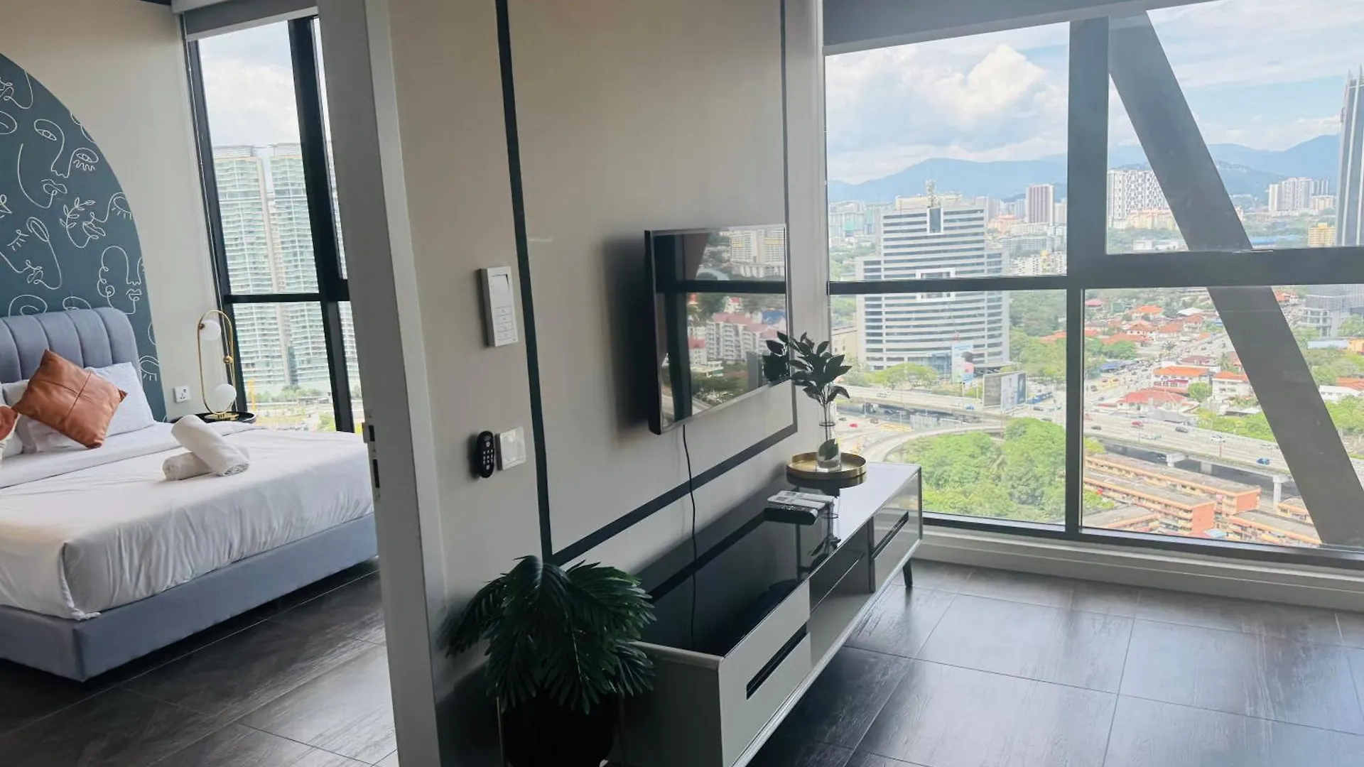 Scarletz Suites Klcc By City Home Kuala Lumpur 3*,  Malaysia