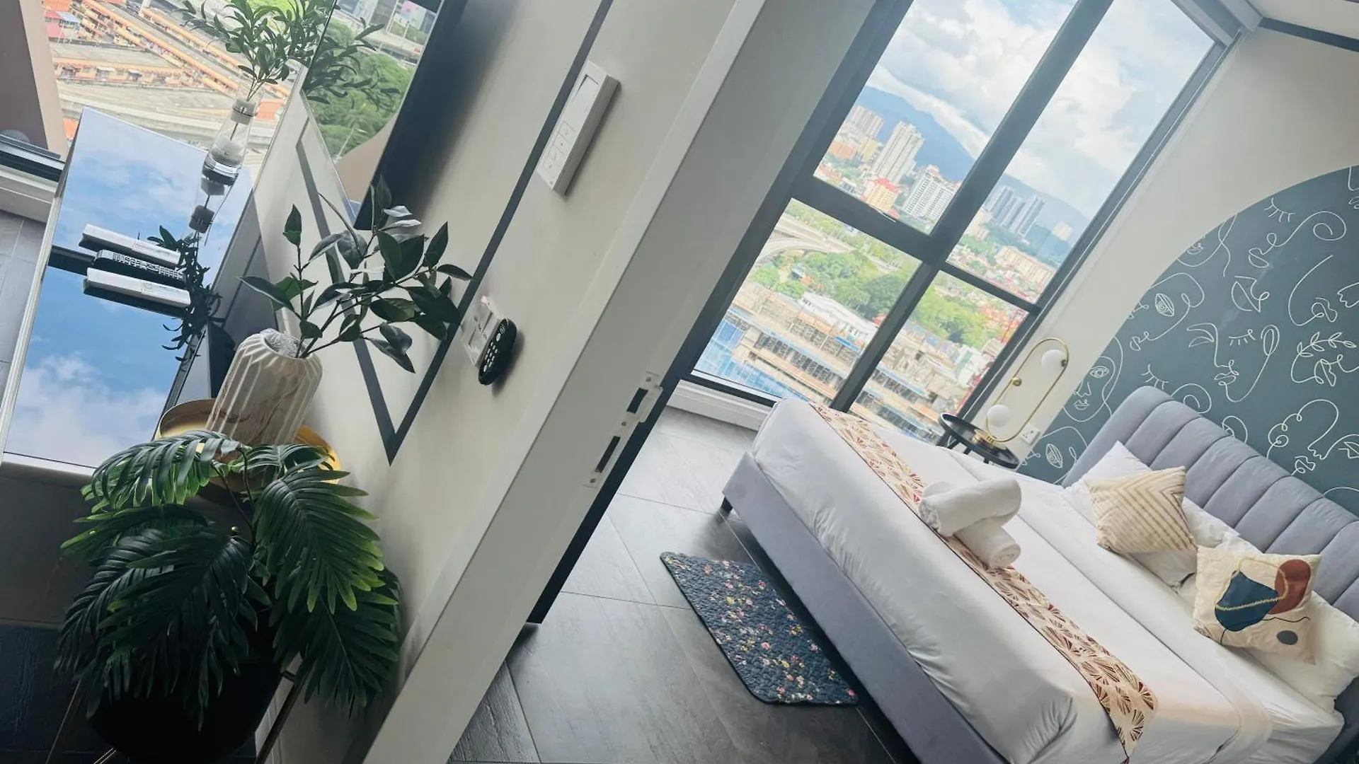 Scarletz Suites Klcc By City Home Kuala Lumpur Malaysia