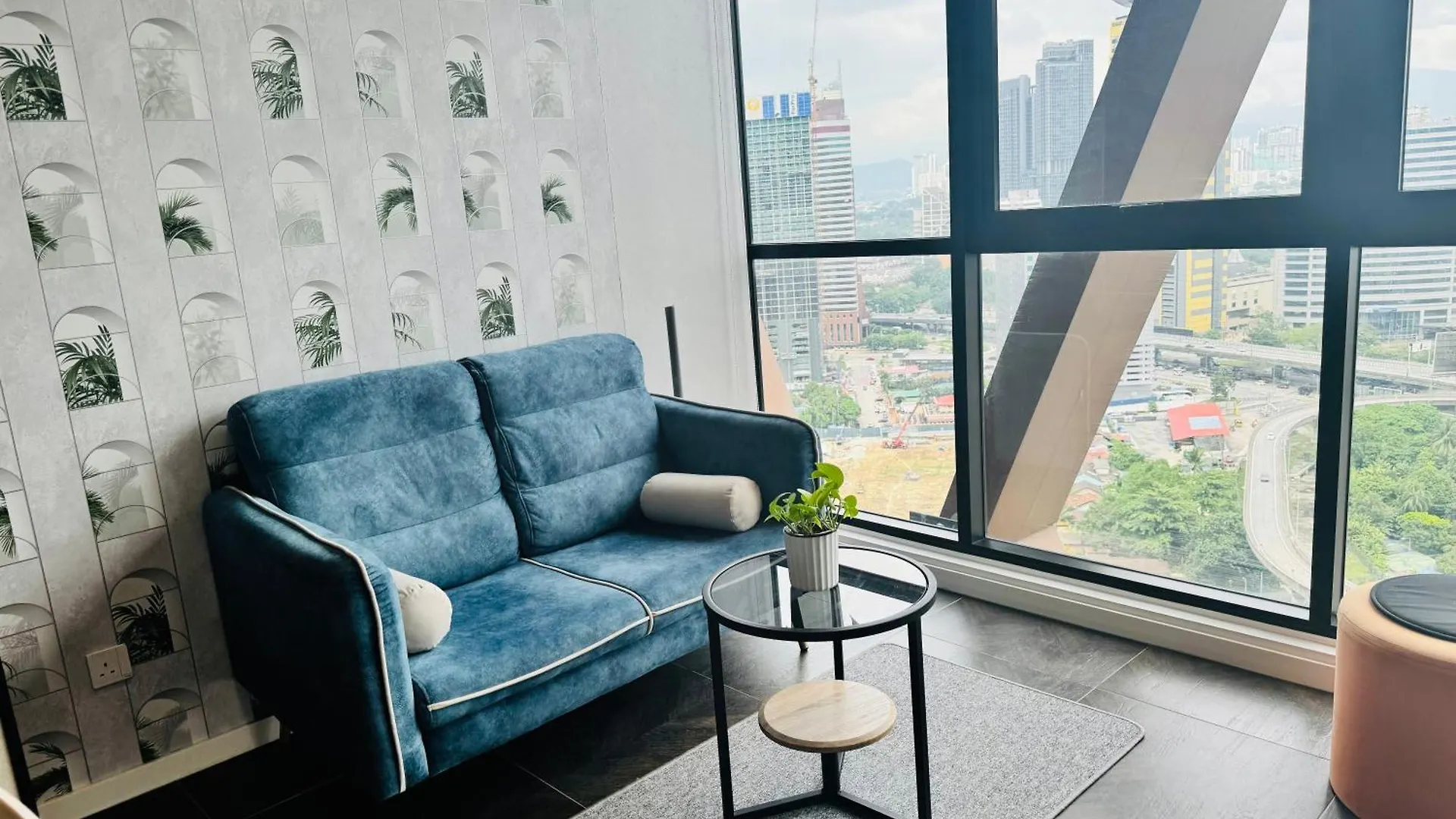 Hotel Scarletz Suites Klcc By City Home Kuala Lumpur
